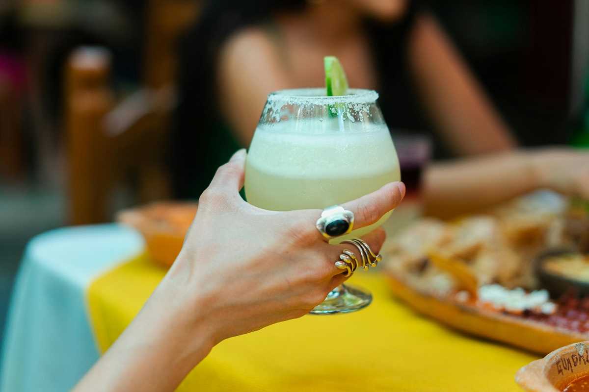 7 Signature Cocktails for Your Next Party With Friends