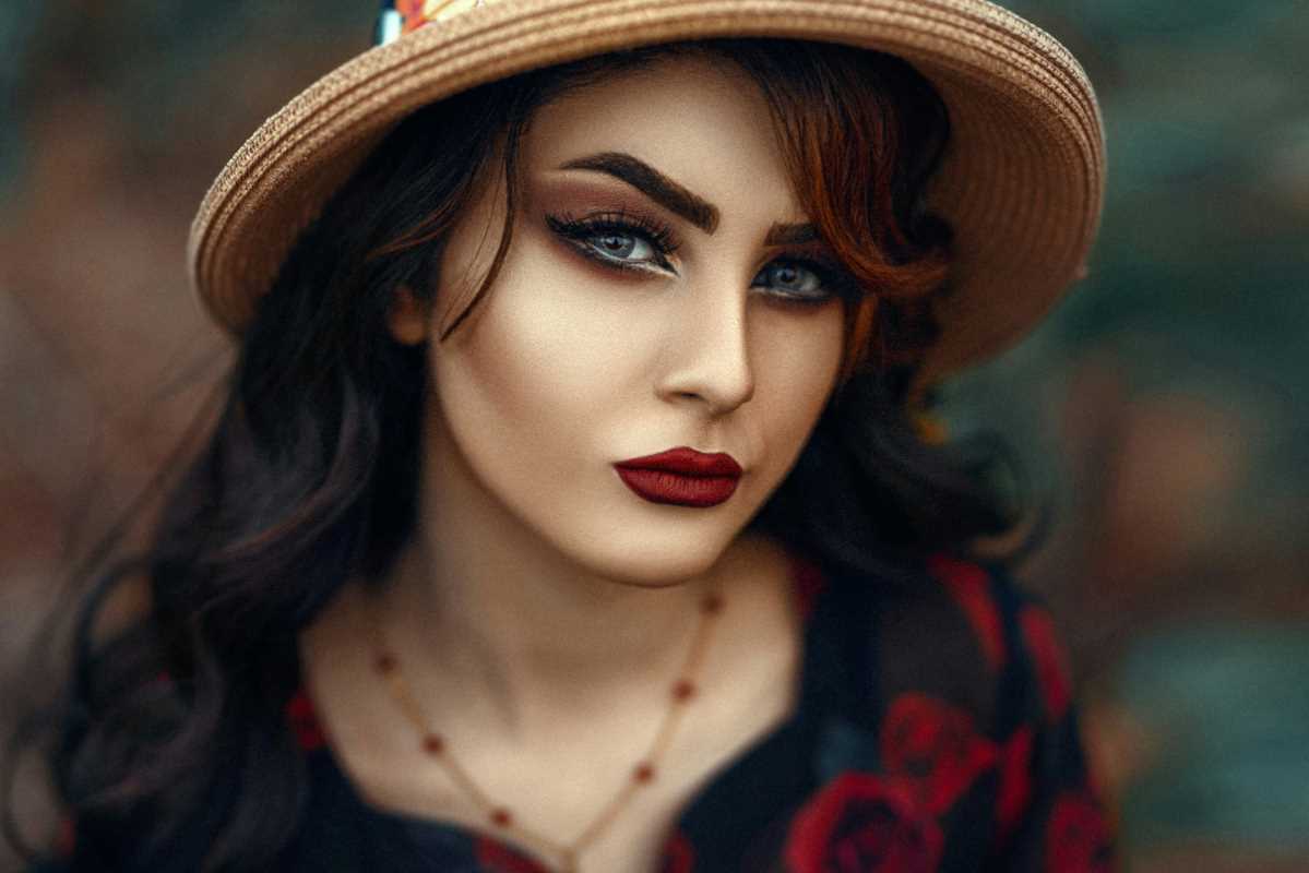 Achieve a Contoured Look With These Simple Steps